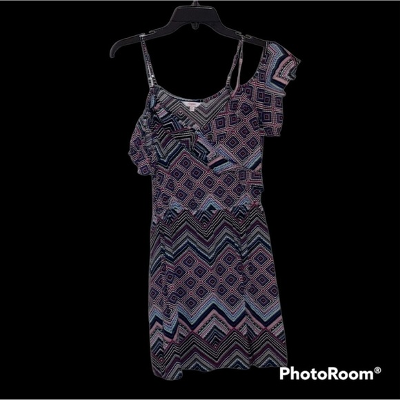 None Dresses & Skirts - Juniors open shoulder dress elastic waist sweetheart neck - Size M